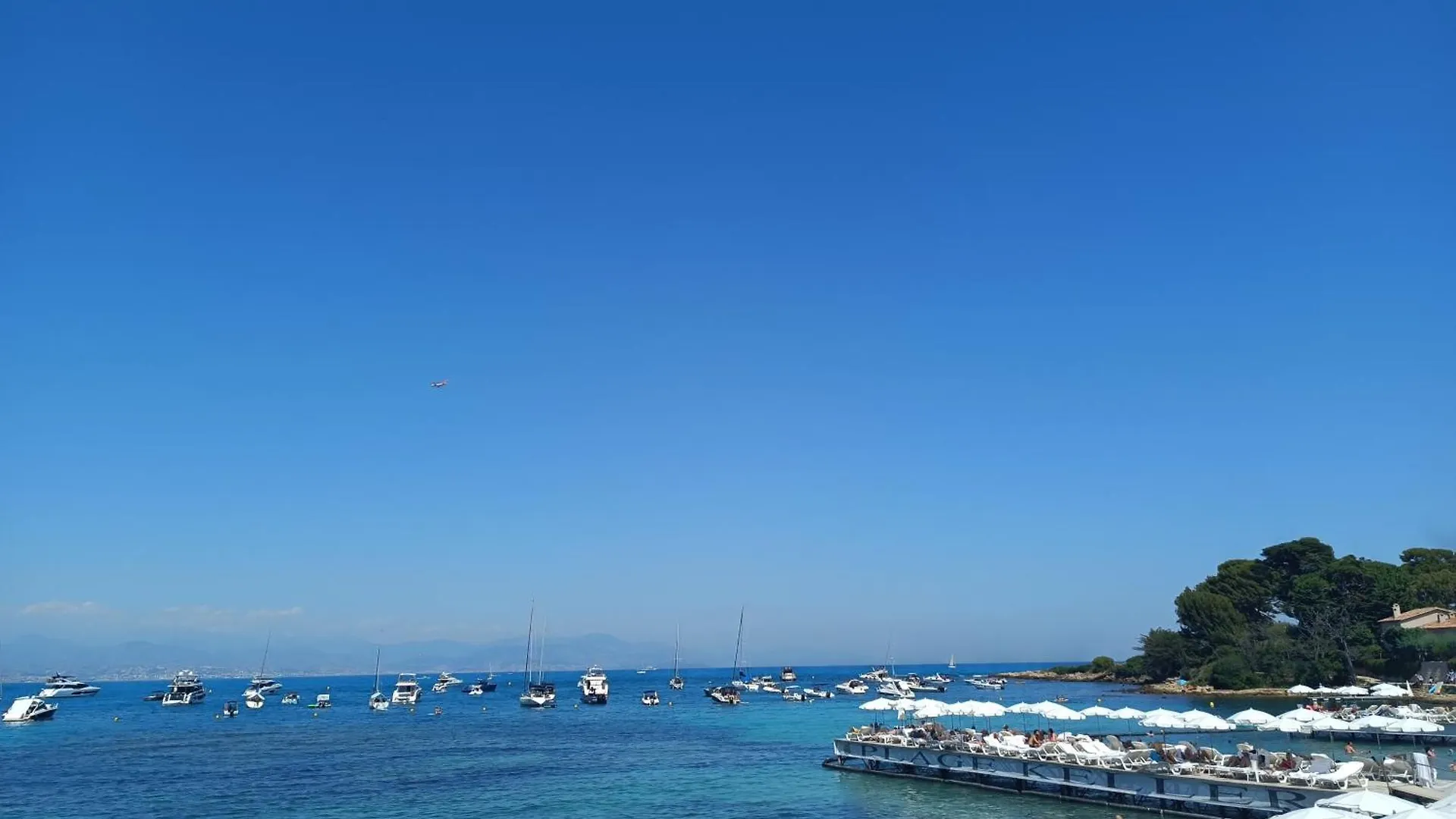 Apartment Ara 40M2 Classe Immense Terrasse 35 M2 Piscine Antibes Juan Parking